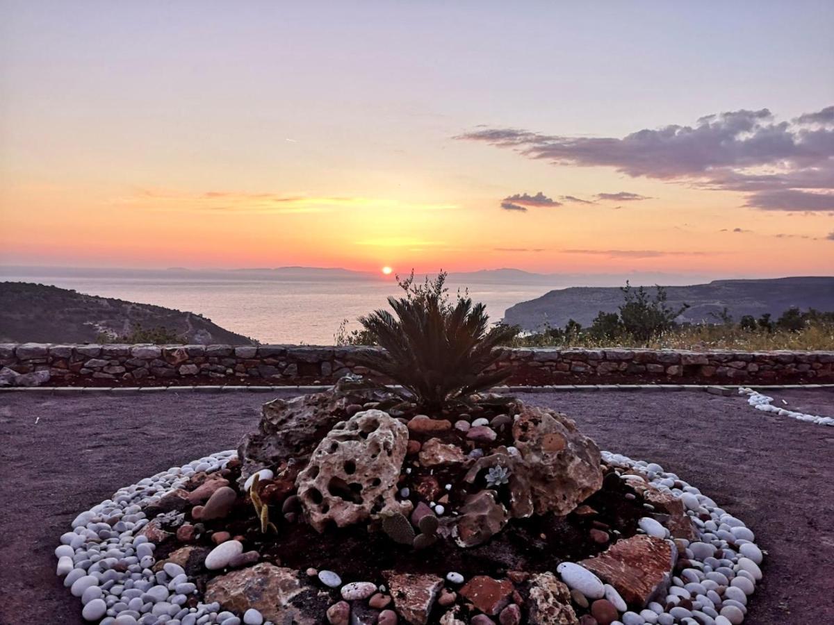 فيلا Sunset View Stone House, Areopoli Mani المظهر الخارجي الصورة