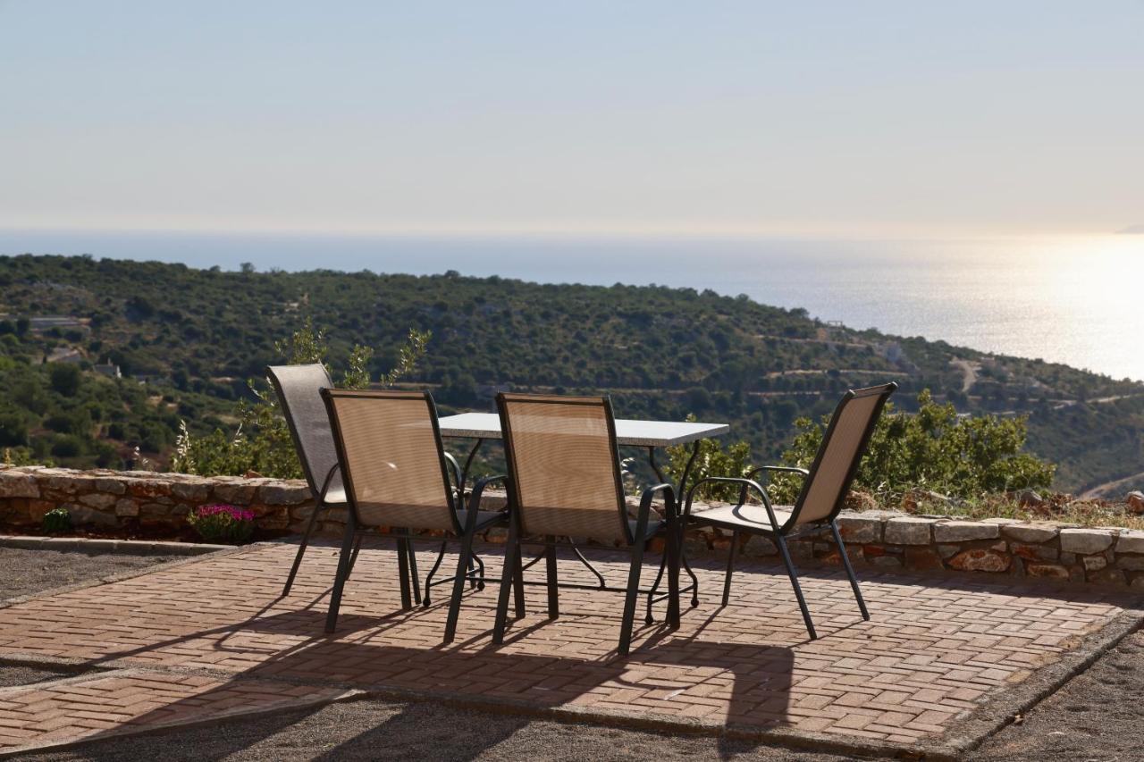 فيلا Sunset View Stone House, Areopoli Mani المظهر الخارجي الصورة
