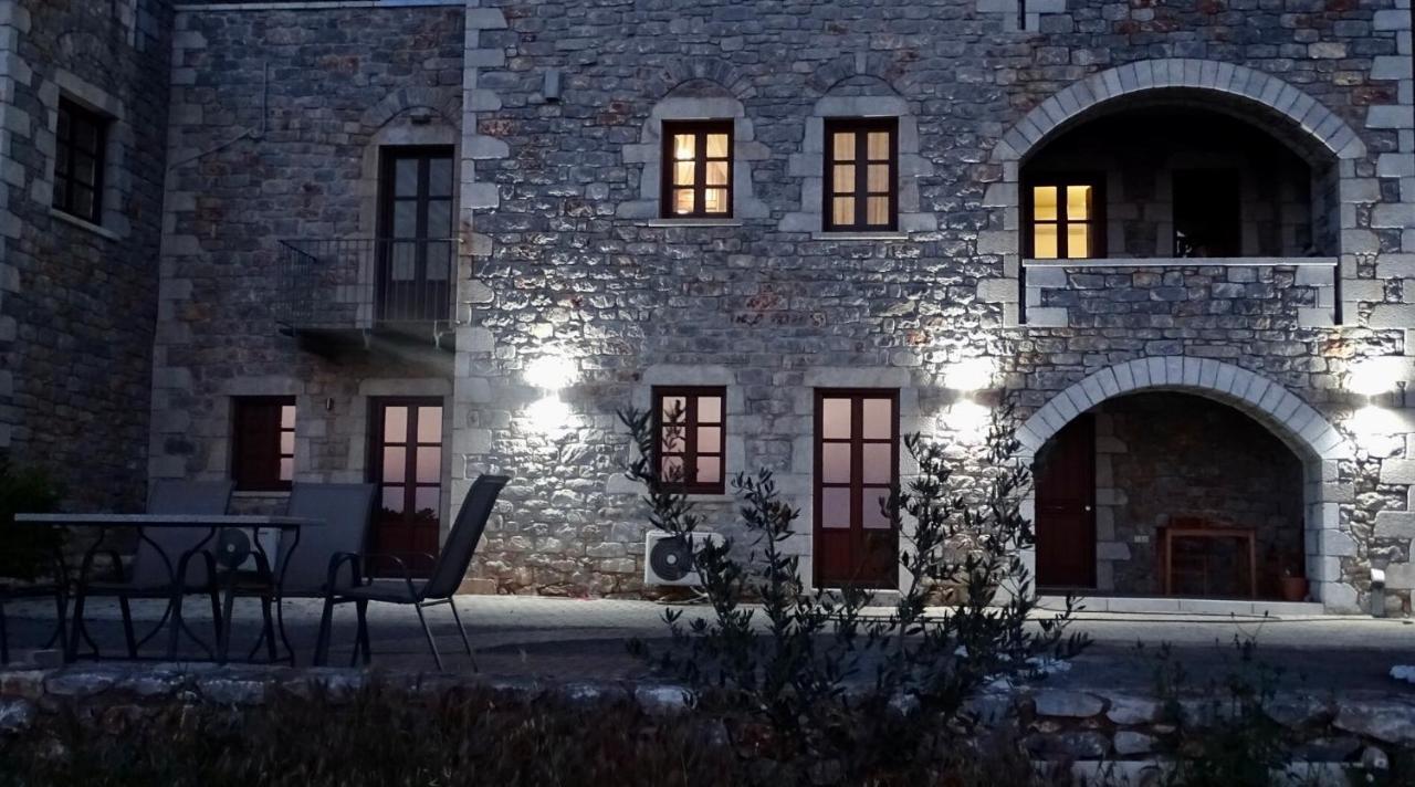 فيلا Sunset View Stone House, Areopoli Mani المظهر الخارجي الصورة